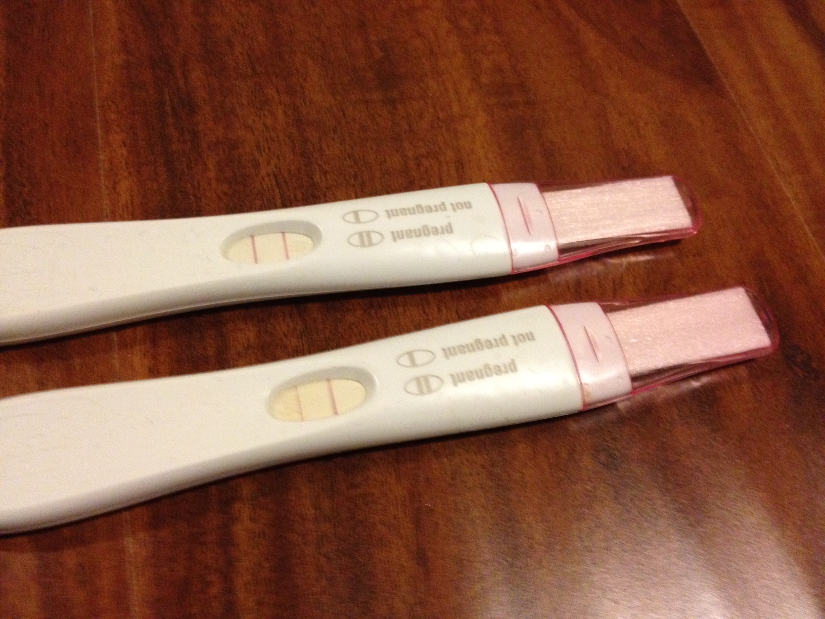 Струйный тест на беременность отзывы. Струйный тест (тест-мидстрим). Струйный тест на беремен. Тест на беременность real Test струйный. Тест на беременность Ovie струйный.